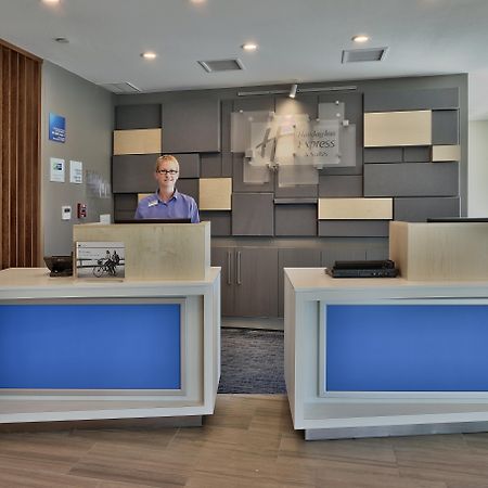 Holiday Inn Express & Suites - Roswell By Ihg Exterior photo
