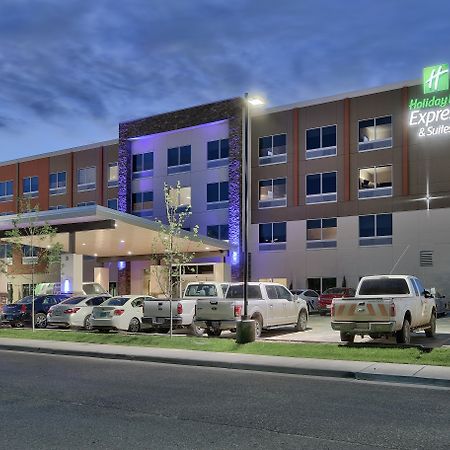 Holiday Inn Express & Suites - Roswell By Ihg Exterior photo