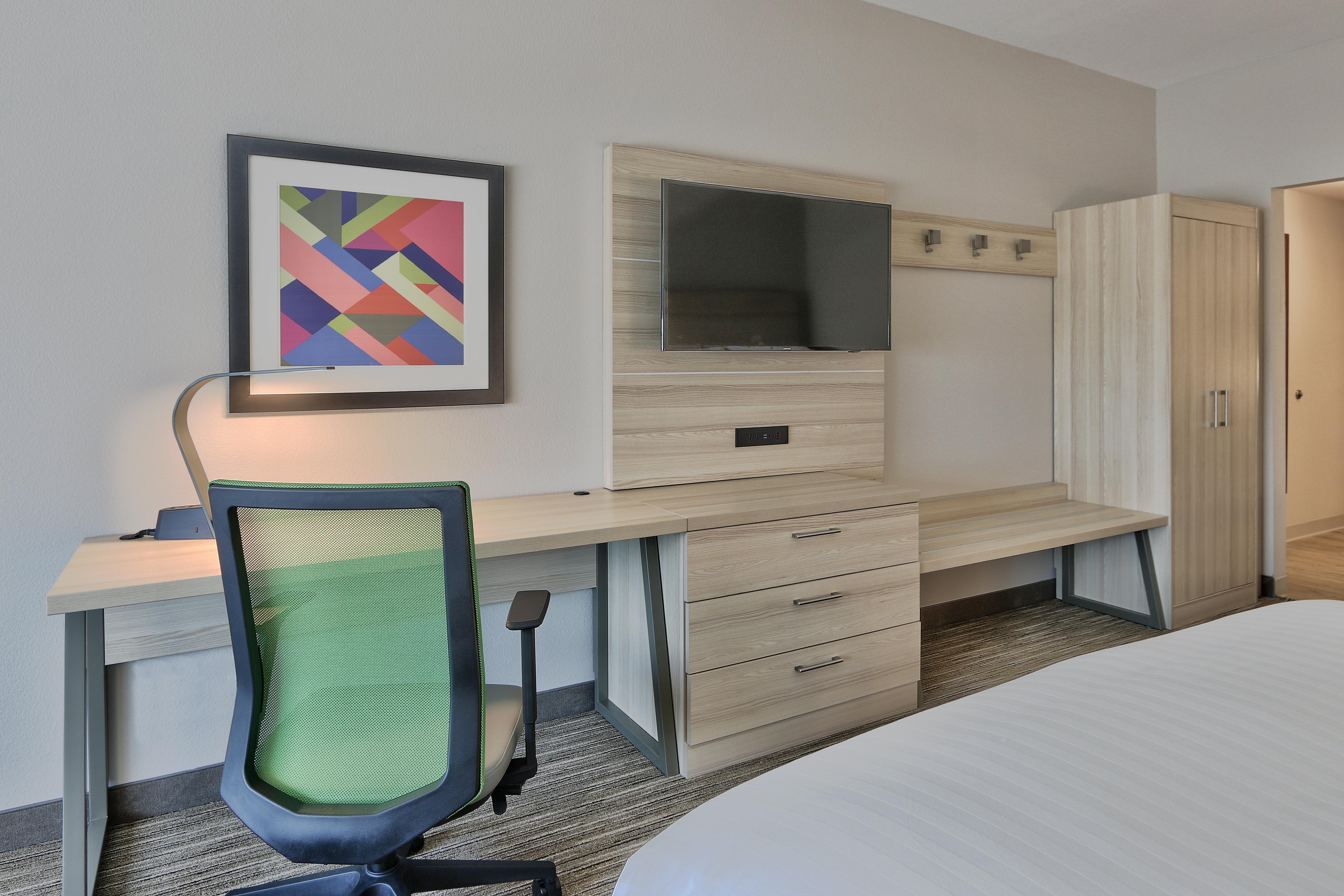 Holiday Inn Express & Suites - Roswell By Ihg Exterior photo